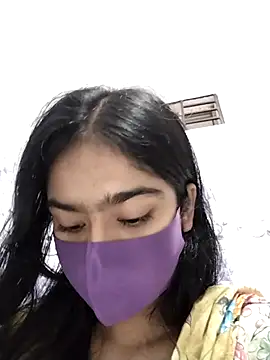 Snapshot of Arisha- chatting on 05/10/26, 12:10 Arisha- online show from 05/10/26, 12:10