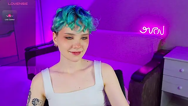 Snapshot of School_Love chatting on 12/02/24, 04:20 School Love online show from 12/02/24, 04:20