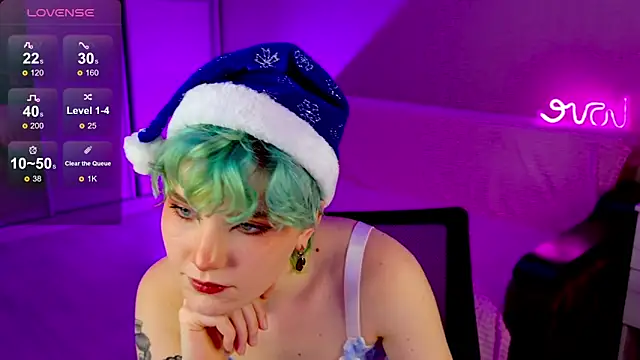 Snapshot of School_Love chatting on 12/30/24, 04:19 School Love online show from 12/30/24, 04:19