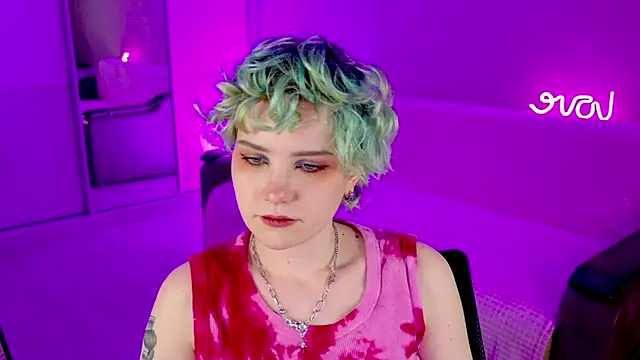 Snapshot of School_Love chatting on 02/03/25, 04:20 School Love online show from 02/03/25, 04:20