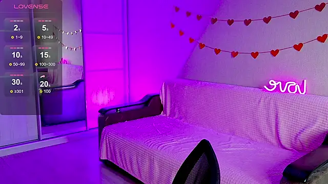 Snapshot of School_Love chatting on 03/13/25, 01:07 School Love online show from 03/13/25, 01:07