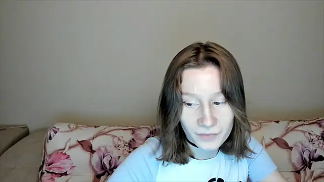 Snapshot of EnigmaSee chatting on 01/14/25, 11:31 EnigmaSee online show from 01/14/25, 11:31