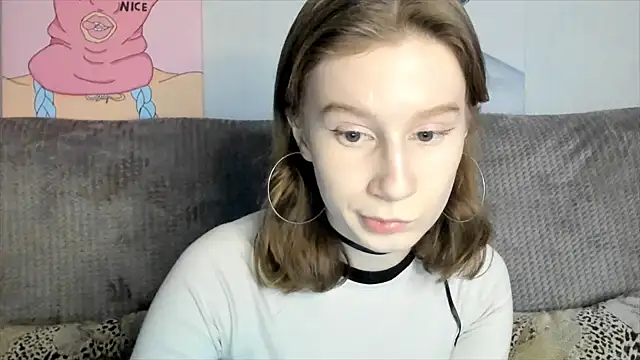 Snapshot of EnigmaSee chatting on 03/03/25, 01:10 EnigmaSee online show from 03/03/25, 01:10