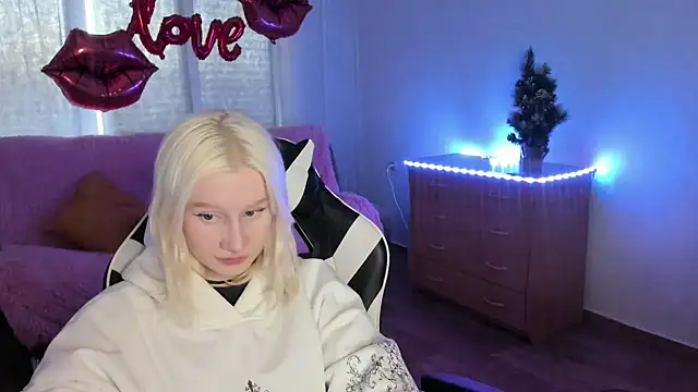 EnigmaSee online show from 02/23/26, 01:25