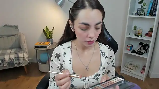  BellaEvans  online show from 10/23/25, 04:45