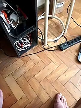 Snapshot of lobomisterioso13 chatting on 03/07/25, 01:07 lobomisterioso13 online show from 03/07/25, 01:07