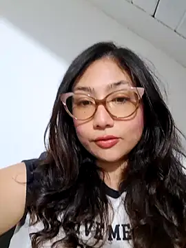 Snapshot of Mia_Ruiz chatting on 02/02/25, 02:38 Mia Ruiz online show from 02/02/25, 02:38