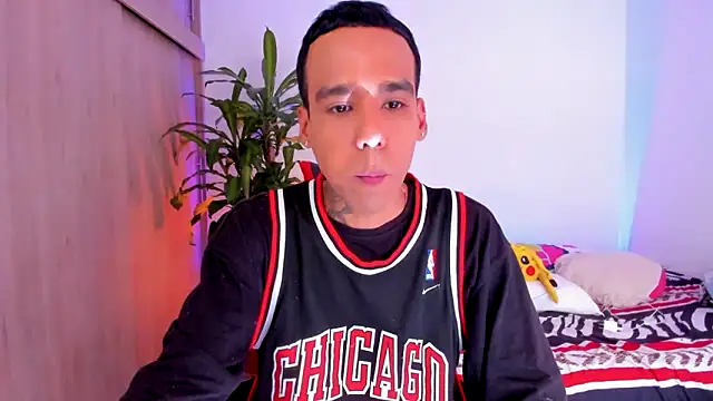 Snapshot of aldrinwhite chatting on 05/07/26, 06:02 aldrinwhite online show from 05/07/26, 06:02