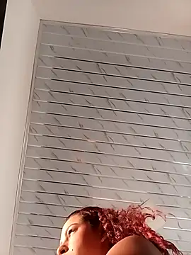 Mommy-Hot online show from 02/27/26, 01:44