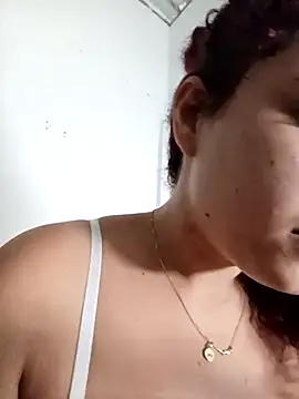 Mommy-Hot online show from 04/04/26, 03:27