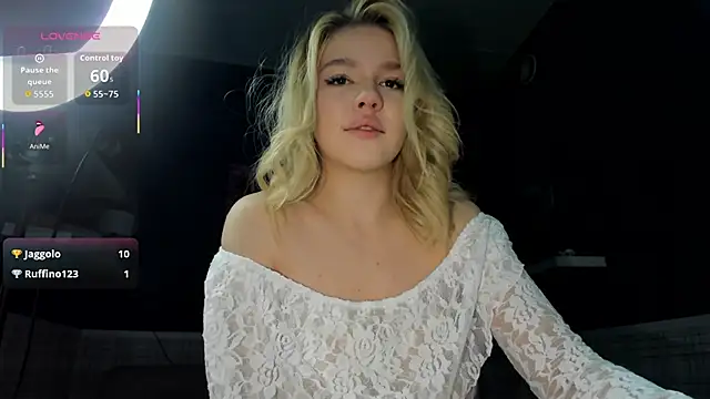 Anna Robinson online show from 09/29/25, 01:33