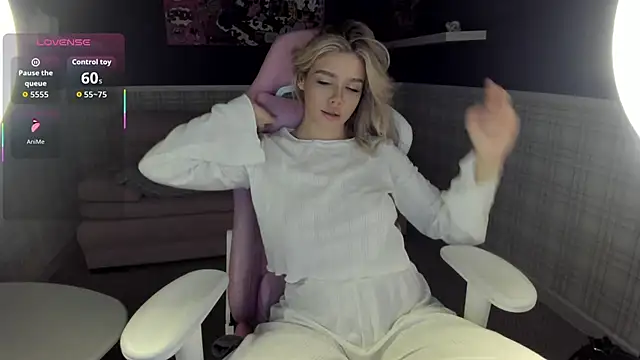 Anna Robinson online show from 02/19/26, 12:28