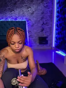 Melany Williams online show from 12/05/25, 12:47