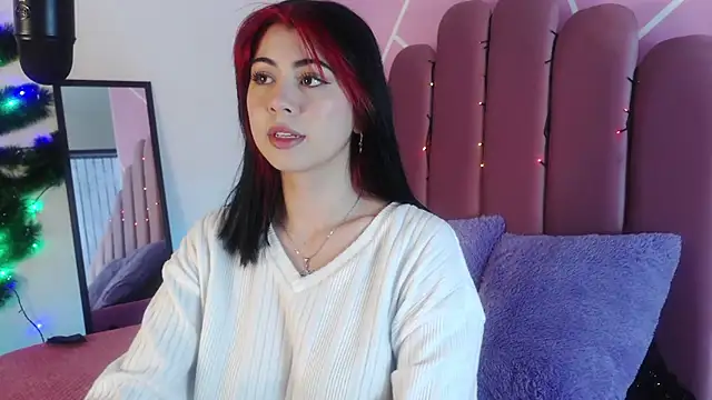 Zoe Benson online show from 12/19/24, 12:45
