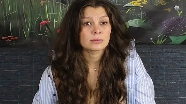 MadameDeFeu online show from 11/17/25, 10:54