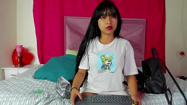 DakotaHoland online show from 03/12/25, 04:30