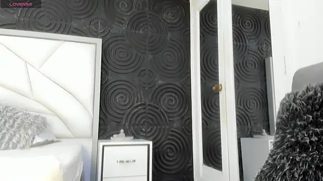 AbigailWilliams  online show from 10/26/25, 11:16