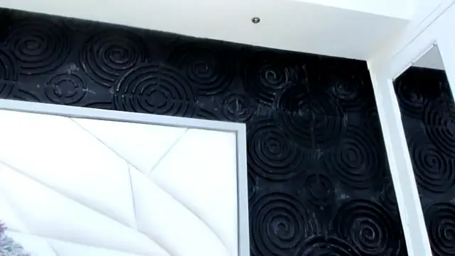 AbigailWilliams  online show from 11/12/25, 11:10