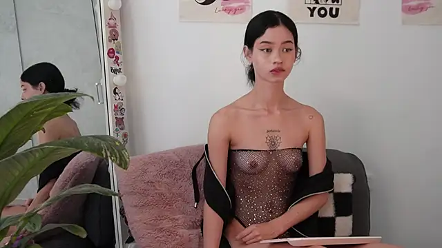 salome-brown online show from 06/23/26, 08:07