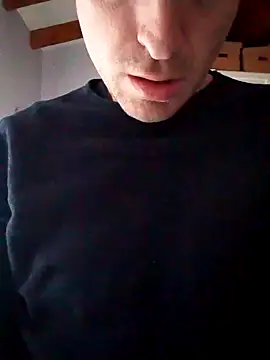 Snapshot of openlegsforyou chatting on 02/11/25, 08:58 openlegsforyou online show from 02/11/25, 08:58