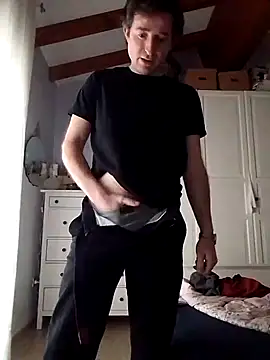 Snapshot of openlegsforyou chatting on 03/10/25, 02:26 openlegsforyou online show from 03/10/25, 02:26