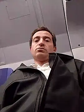 Snapshot of openlegsforyou chatting on 09/11/25, 04:12 openlegsforyou online show from 09/11/25, 04:12