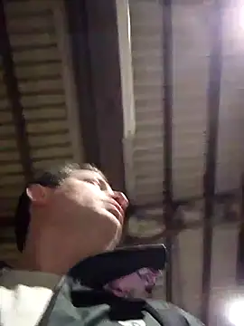 Snapshot of openlegsforyou chatting on 09/30/25, 04:17 openlegsforyou online show from 09/30/25, 04:17