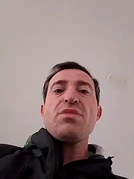 Snapshot of openlegsforyou chatting on 10/03/25, 05:04 openlegsforyou online show from 10/03/25, 05:04