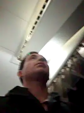 Snapshot of openlegsforyou chatting on 10/16/25, 03:51 openlegsforyou online show from 10/16/25, 03:51