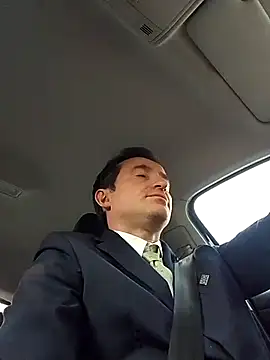 Snapshot of openlegsforyou chatting on 10/19/25, 02:18 openlegsforyou online show from 10/19/25, 02:18