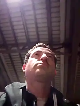 Snapshot of openlegsforyou chatting on 10/23/25, 04:12 openlegsforyou online show from 10/23/25, 04:12