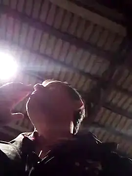 Snapshot of openlegsforyou chatting on 10/31/25, 05:19 openlegsforyou online show from 10/31/25, 05:19