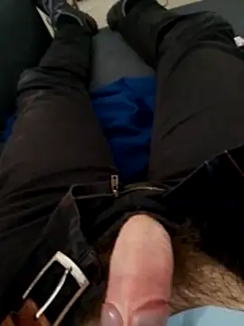 Snapshot of openlegsforyou chatting on 11/04/25, 11:31 openlegsforyou online show from 11/04/25, 11:31