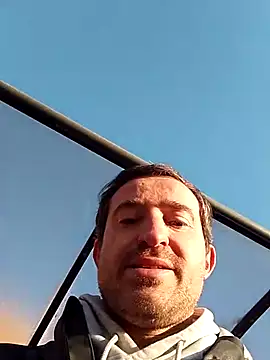 Snapshot of openlegsforyou chatting on 11/06/25, 07:20 openlegsforyou online show from 11/06/25, 07:20