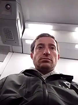 Snapshot of openlegsforyou chatting on 11/11/25, 05:40 openlegsforyou online show from 11/11/25, 05:40