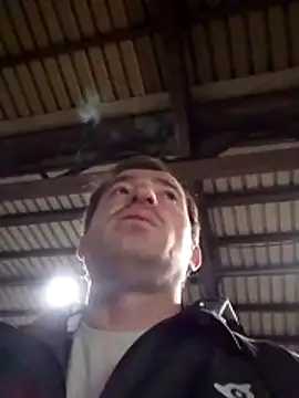 Snapshot of openlegsforyou chatting on 11/12/25, 05:41 openlegsforyou online show from 11/12/25, 05:41