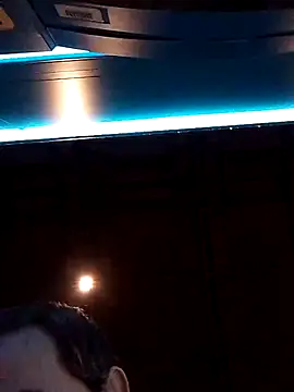 Snapshot of openlegsforyou chatting on 11/24/25, 06:51 openlegsforyou online show from 11/24/25, 06:51