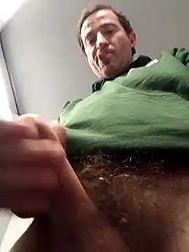 Snapshot of openlegsforyou chatting on 12/04/25, 07:11 openlegsforyou online show from 12/04/25, 07:11