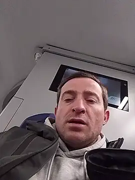 Snapshot of openlegsforyou chatting on 01/12/26, 04:50 openlegsforyou online show from 01/12/26, 04:50