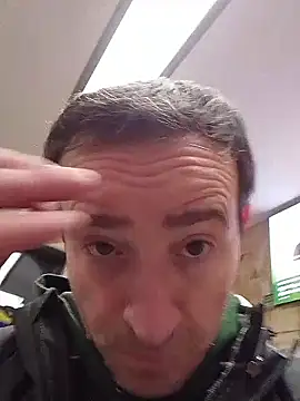 Snapshot of openlegsforyou chatting on 01/16/26, 07:56 openlegsforyou online show from 01/16/26, 07:56