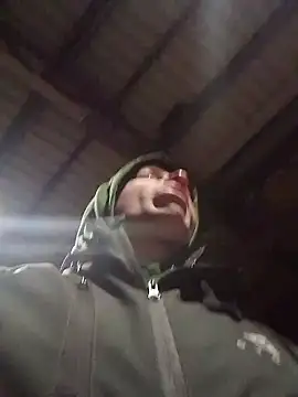 Snapshot of openlegsforyou chatting on 01/19/26, 03:43 openlegsforyou online show from 01/19/26, 03:43