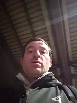 Snapshot of openlegsforyou chatting on 02/25/26, 05:17 openlegsforyou online show from 02/25/26, 05:17