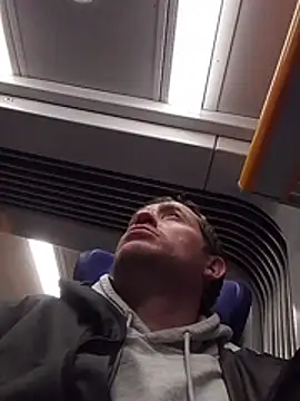 Snapshot of openlegsforyou chatting on 02/25/26, 06:39 openlegsforyou online show from 02/25/26, 06:39