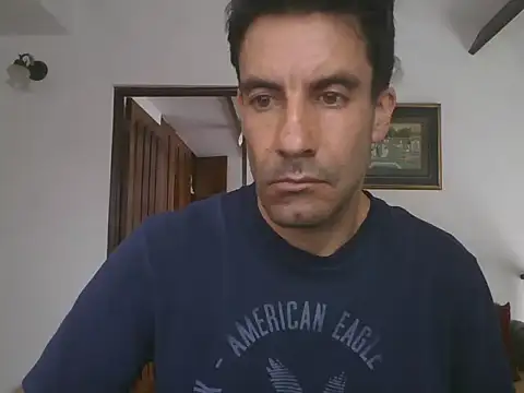 Snapshot of elkike1980 chatting on 04/29/26, 05:30 elkike1980 online show from 04/29/26, 05:30