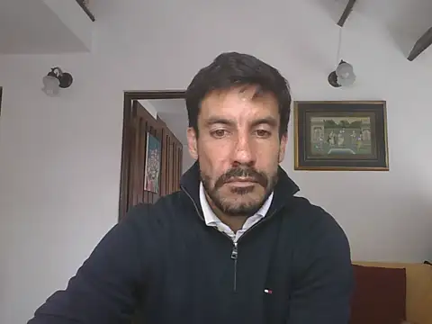 Snapshot of elkike1980 chatting on 05/19/26, 04:24 elkike1980 online show from 05/19/26, 04:24