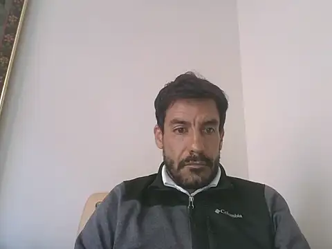 Snapshot of elkike1980 chatting on 05/20/26, 01:50 elkike1980 online show from 05/20/26, 01:50