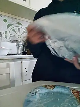 LorenRosse online show from 10/17/25, 04:26