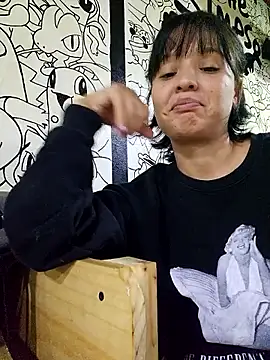 LorenRosse online show from 10/22/25, 11:04