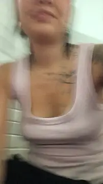 LorenRosse online show from 04/25/26, 11:02