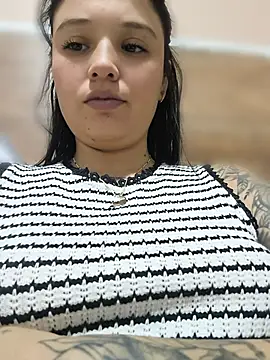 Snapshot of LorenRosse chatting on 07/08/26, 11:42 LorenRosse online show from 07/08/26, 11:42